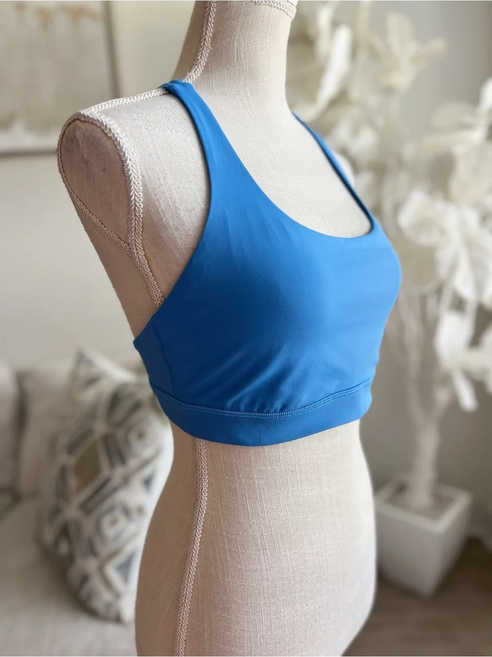 lululemon athletica Energy Adjustable Blue Strappy Crossback Sports Bra Size 10